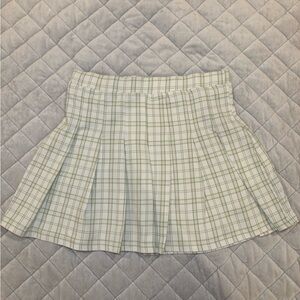 TILLYS Pleated Skirt Green and White